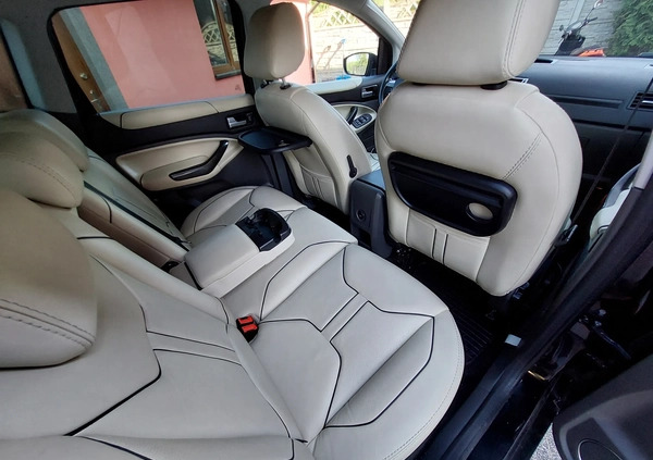 Ford Kuga cena 44900 przebieg: 229000, rok produkcji 2012 z Poręba małe 436